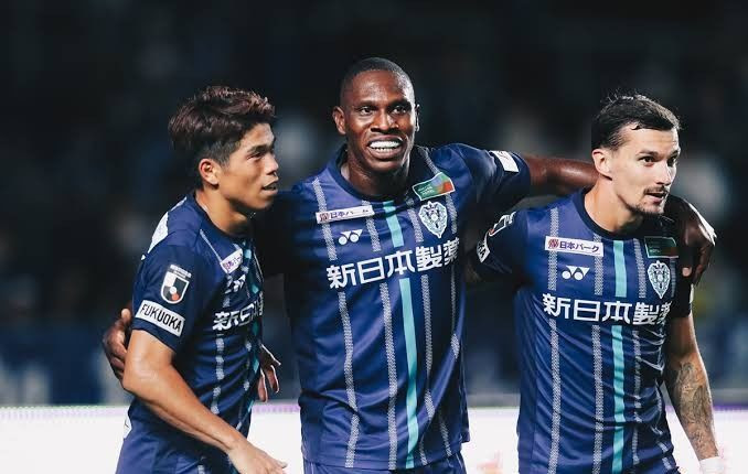 爱游戏中国官网-日本联赛球队再次展现实力，取得胜利(日本联赛球队再次展现实力,取得胜利的原因)