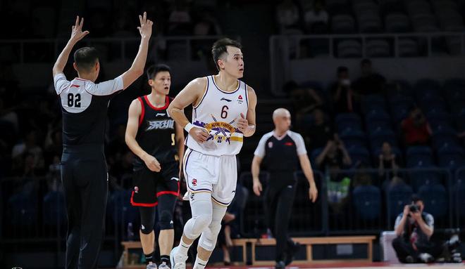 关于深圳男篮迎来广州挑战,谁能取得胜利?的信息 关于深圳男篮迎来广州挑战,谁能取得胜利?的信息