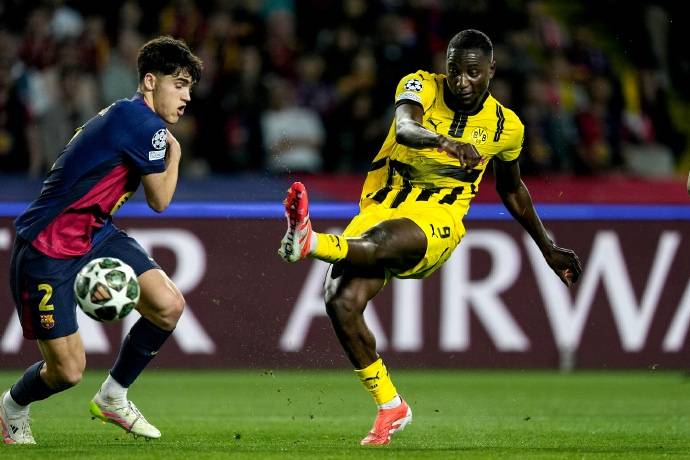 爱游戏入口-多特蒙德客场大胜，取得关键三分(多特蒙德客场大胜,取得关键三分球)