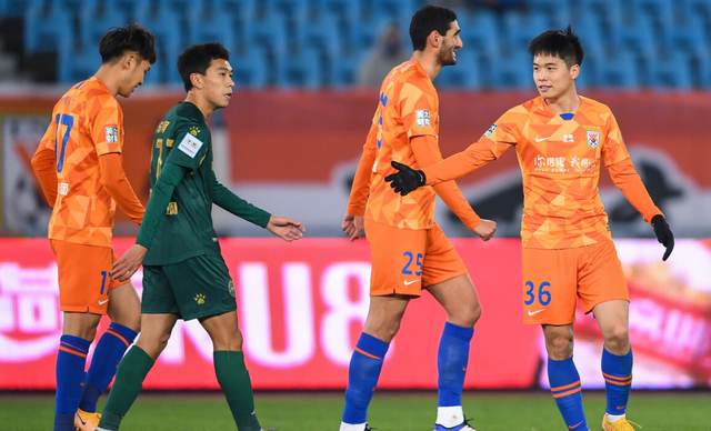 爱游戏官方入口-关于成都兴城客场战平广州恒大，收获宝贵一分的信息