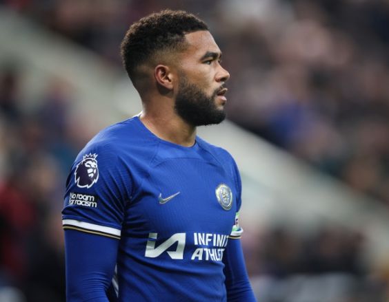 切尔西关键球员遭受伤病困扰,战绩岌岌可危(战术胜利反被球员抗命掩盖,危机中的切尔西能否觅出路?) 切尔西关键球员遭受伤病困扰,战绩岌岌可危(战术胜利反被球员抗命掩盖,危机中的切尔西能否觅出路?)