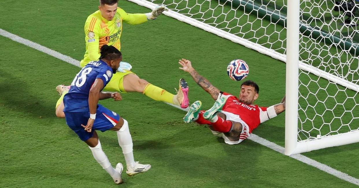 爱游戏网页版-关于帕尔梅拉斯球迷现场助威，激发球队夺冠斗志的信息