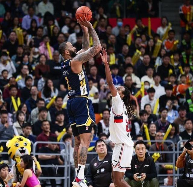 爱游戏入口-关于凭借一波广东队，全国篮球锦标赛成功碾压，现场弹幕炸裂的信息