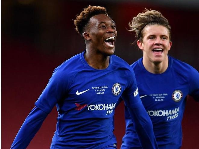 切尔西小将崭露头角,被誉为未来之星 切尔西小将崭露头角,被誉为未来之星