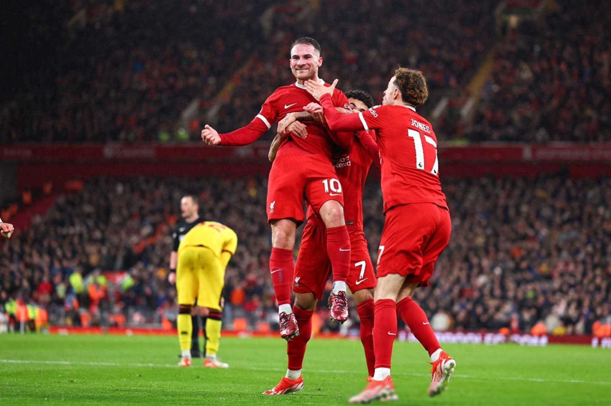 关于巴黎圣日耳曼双杀晋级，欧冠前途坦途的信息