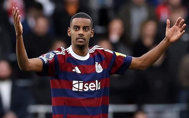 纽卡斯尔主帅发挥战术妙招,赢得全场掌声的简单介绍 纽卡斯尔主帅发挥战术妙招,赢得全场掌声的简单介绍