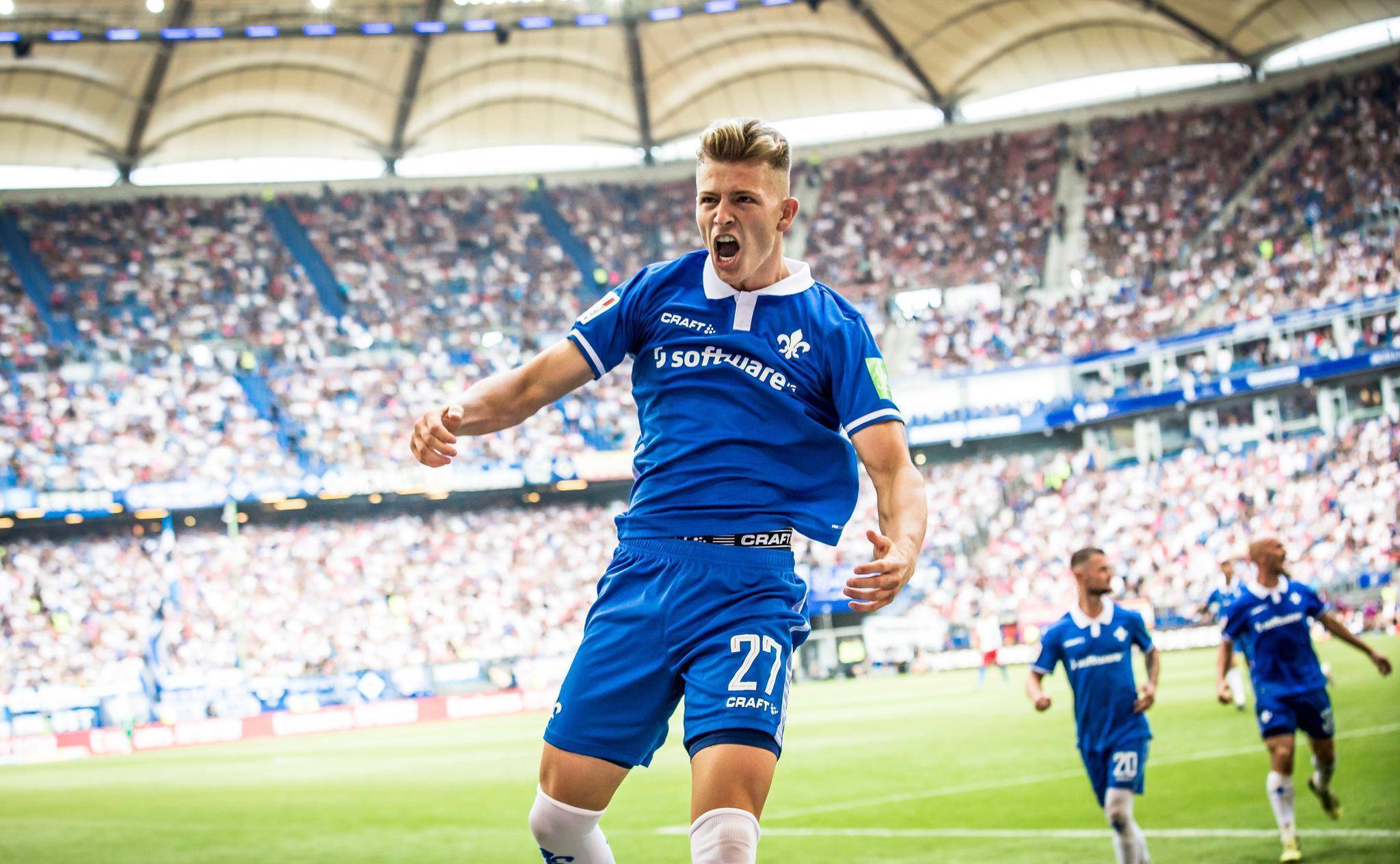 爱游戏入口-纽伦堡在比赛中展现出勇气和实力