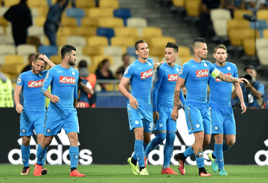 包含萨索洛爆冷胜利：客场战胜那不勒斯的词条