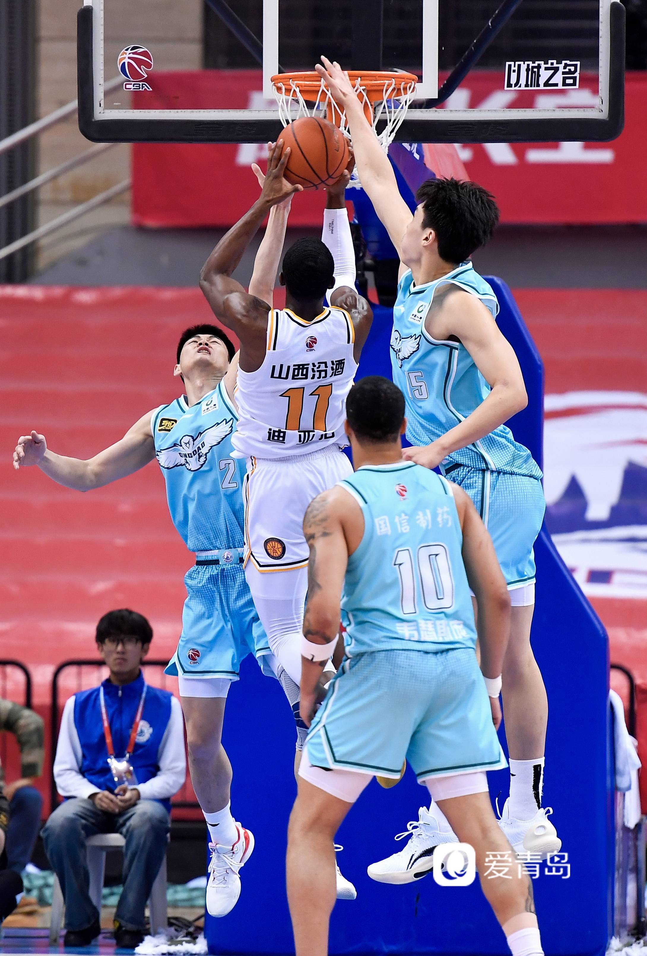 吉林男篮力克青岛队,取得胜利 吉林男篮力克青岛队,取得胜利