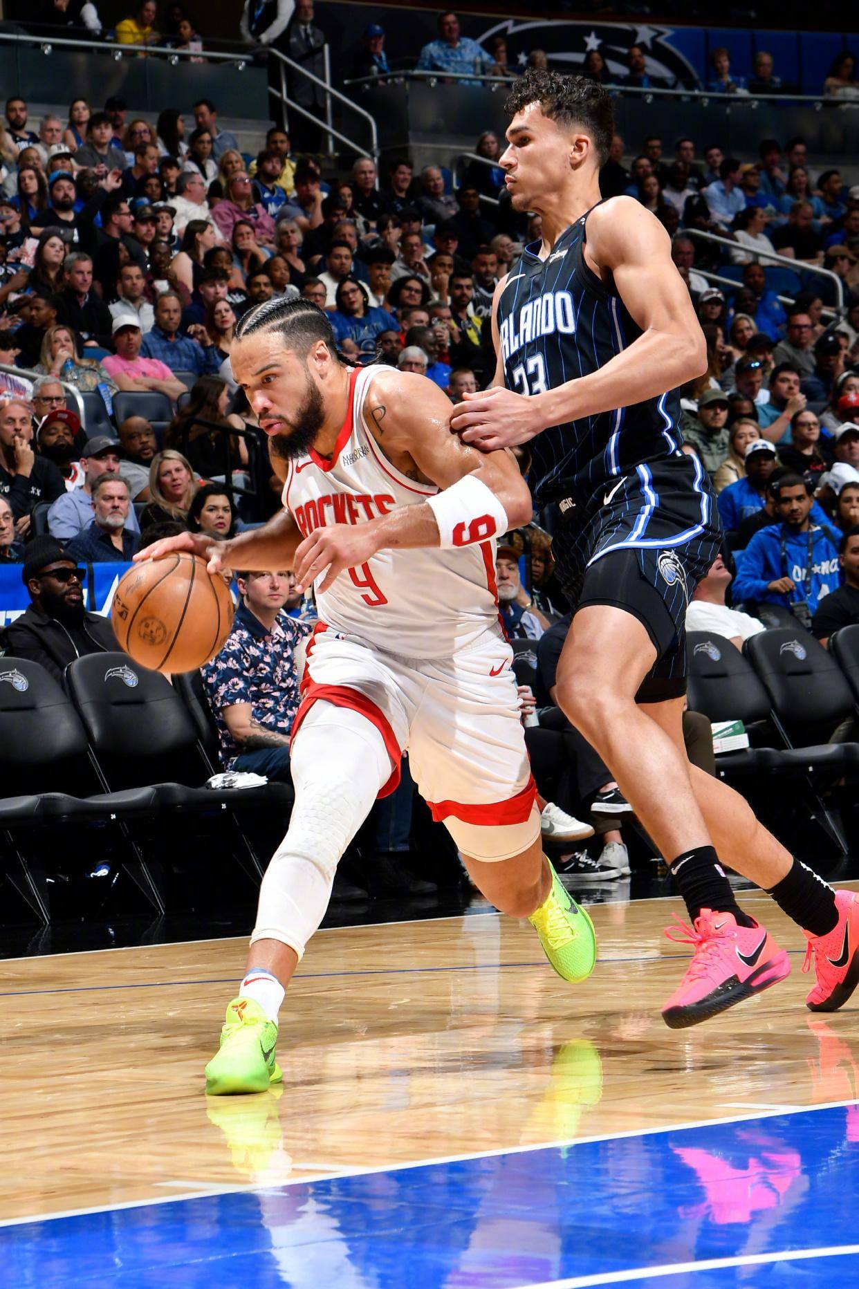 爱游戏官方登录入口-火箭客场击败魔术，取得胜利