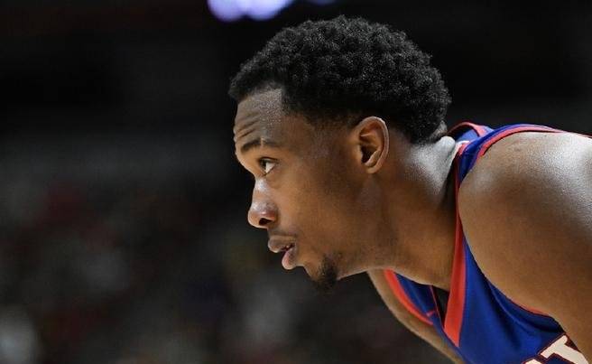 爱游戏在线登录-活塞队主帅遭解雇，球队面临重组