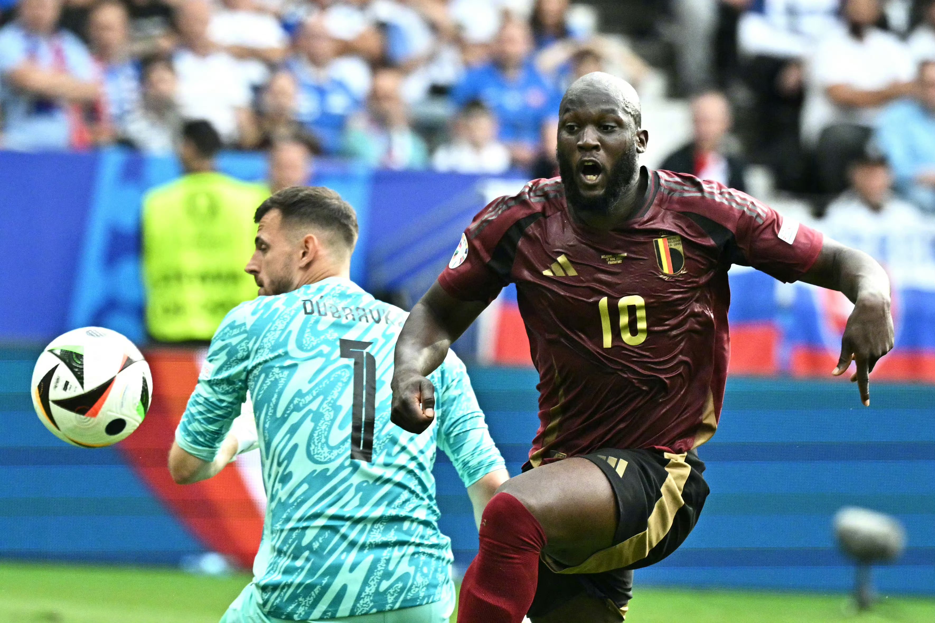 爱游戏官网-斯洛伐克成功逆袭，惊险晋级欧洲杯淘汰赛的简单介绍