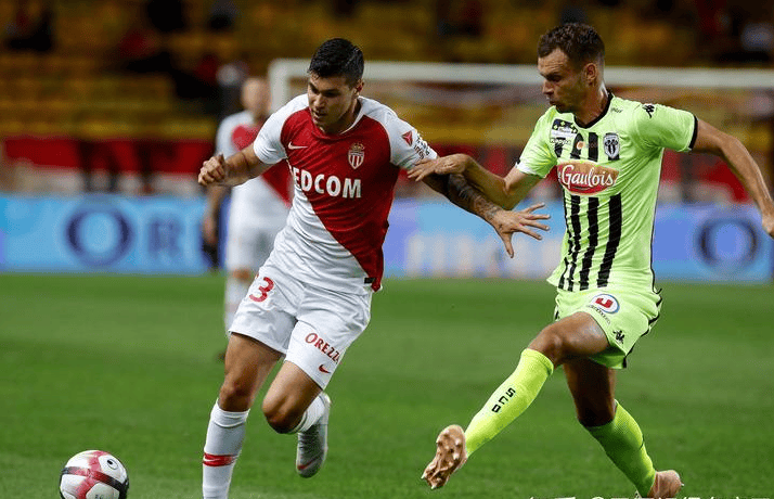 爱游戏app-摩纳哥主场逼平里昂，争夺三分的简单介绍