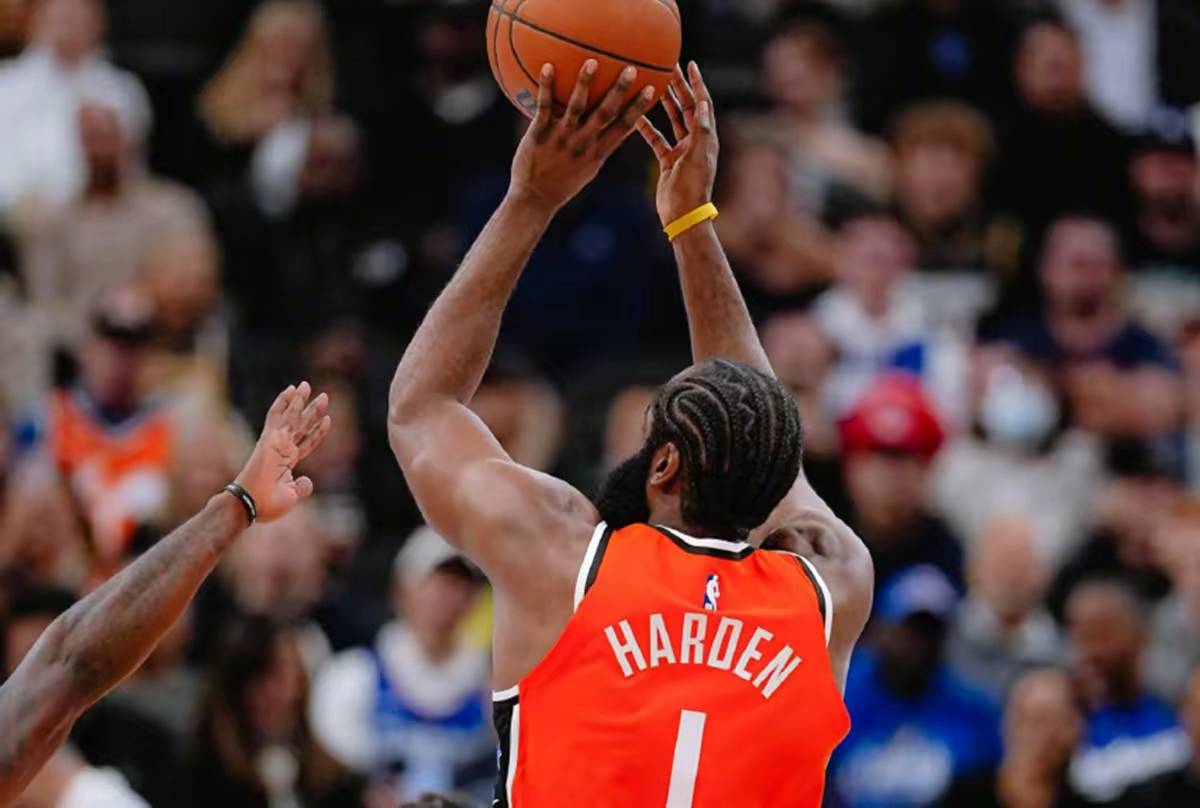 快船主场不敌鹈鹕，哈勒尔贡献高效分的简单介绍